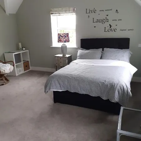 Bedroom No 3 Garden View Nobber Exterior photo